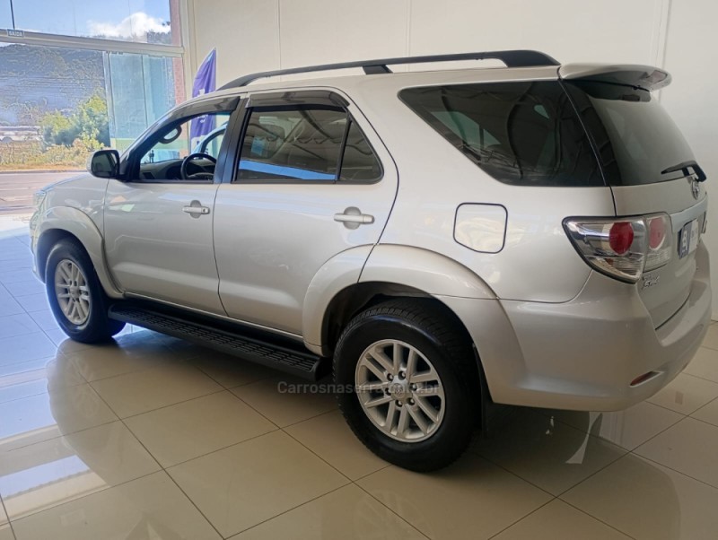 HILUX SW4 3.0 SRV 4X4 16V TURBO INTERCOOLER DIESEL 4P AUTOMÁTICO - 2013 - NOVA PETRóPOLIS