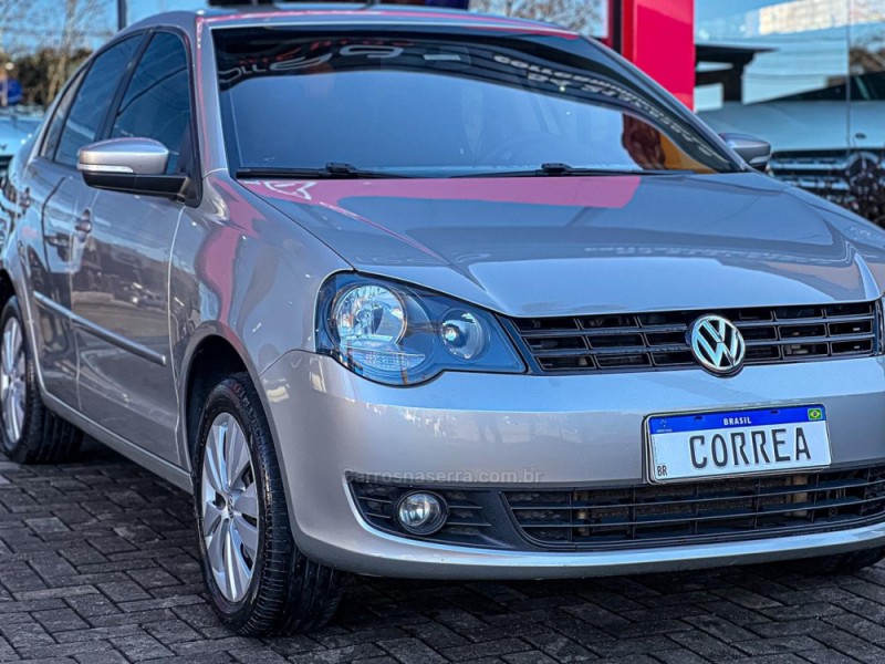 POLO 1.6 MI 8V GASOLINA 4P MANUAL - 2014 - CANELA
