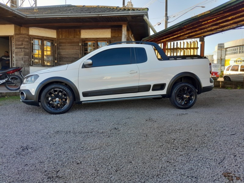 SAVEIRO 1.6 CROSS CE 16V FLEX 2P MANUAL - 2015 - VERANóPOLIS