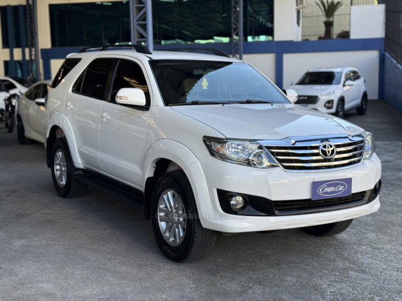 HILUX SW4 2.7 SR 4X2 16V FLEX 4P AUTOMÁTICO - 2012 - CAXIAS DO SUL
