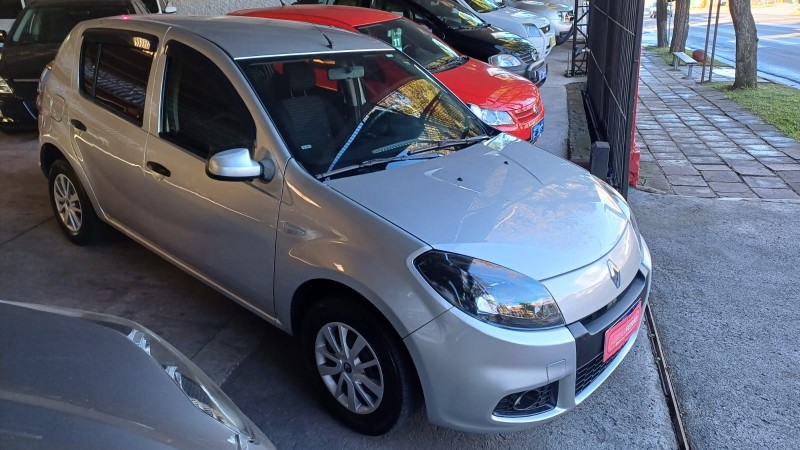 SANDERO 1.0 EXPRESSION 16V FLEX 4P MANUAL - 2014 - CAXIAS DO SUL