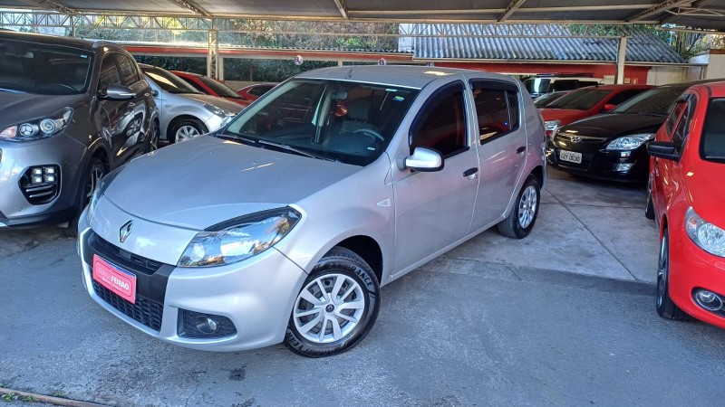 SANDERO 1.0 EXPRESSION 16V FLEX 4P MANUAL - 2014 - CAXIAS DO SUL