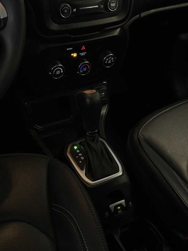 RENEGADE 1.8 16V FLEX SPORT 4P AUTOMÁTICO - 2021 - CAXIAS DO SUL