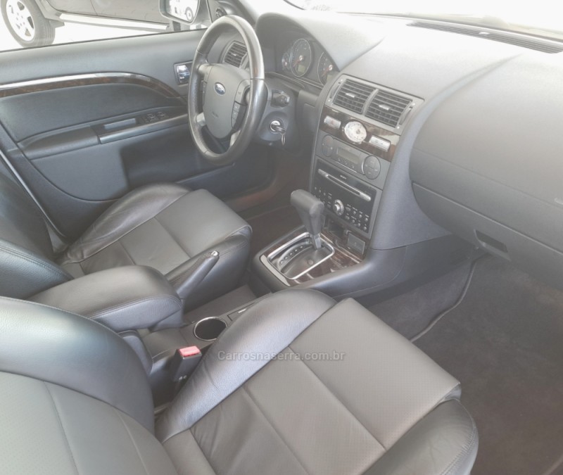 MONDEO 2.0 GHIA 16V GASOLINA 4P AUTOMÁTICO - 2004 - GARIBALDI