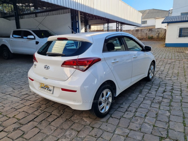 HB20 1.0 COMFORT 12V FLEX 4P MANUAL - 2016 - VACARIA