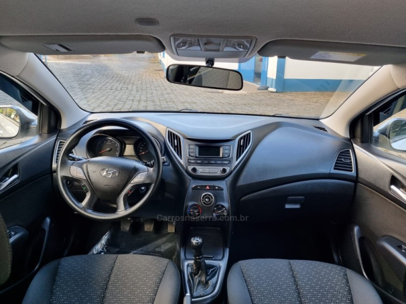 HB20 1.0 COMFORT 12V FLEX 4P MANUAL - 2016 - VACARIA