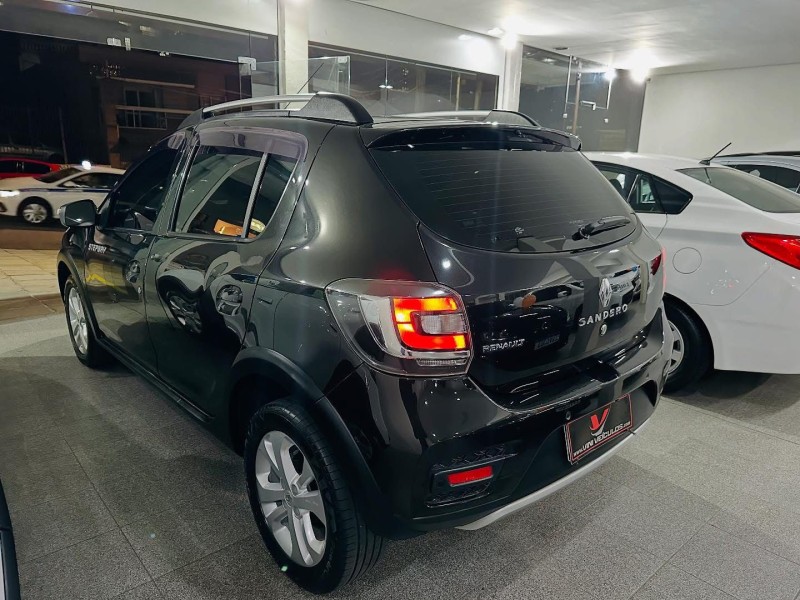 SANDERO 1.6 STEPWAY 16V FLEX 4P MANUAL - 2015 - CAXIAS DO SUL