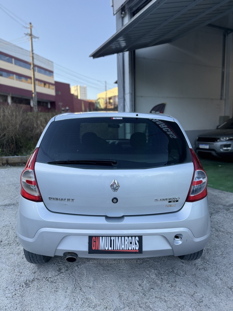 SANDERO 1.0 AUTHENTIQUE 16V FLEX 4P MANUAL - 2010 - CAXIAS DO SUL