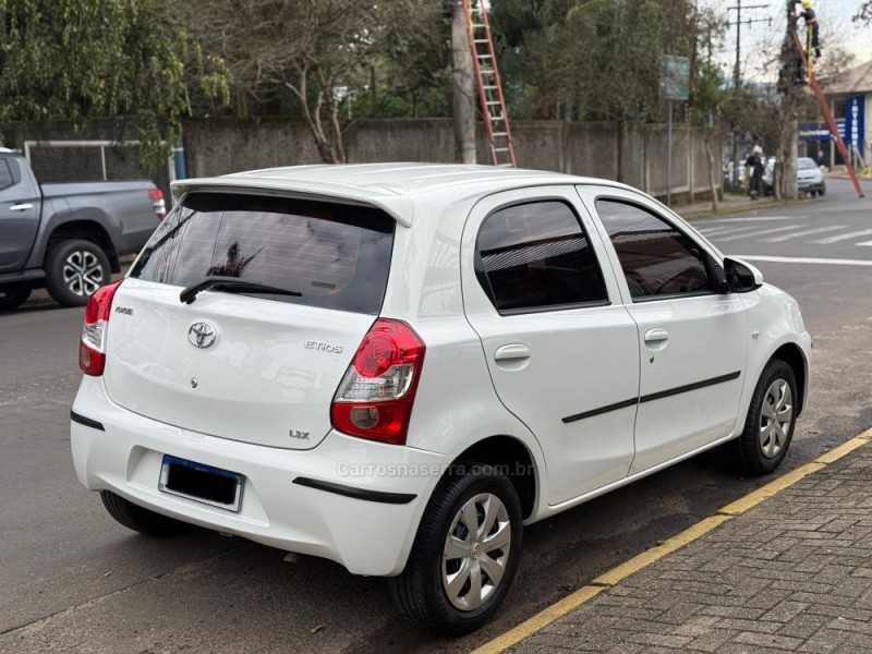 ETIOS 1.3 X 16V FLEX 4P MANUAL - 2014 - PAROBé