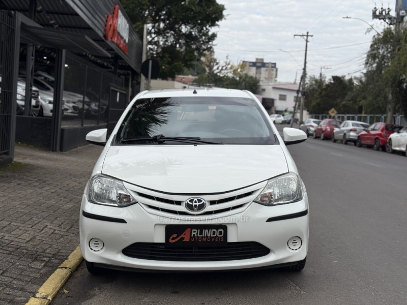 ETIOS 1.3 X 16V FLEX 4P MANUAL - 2014 - PAROBé