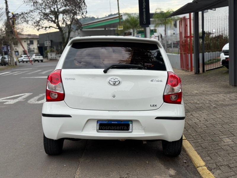 ETIOS 1.3 X 16V FLEX 4P MANUAL - 2014 - PAROBé