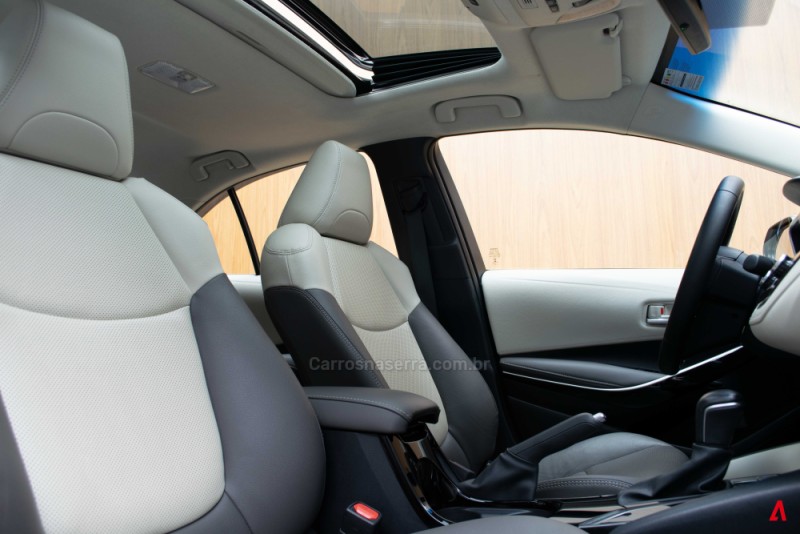 COROLLA 1.8 ALTIS PREMIUM 16V HÍBRIDO 4P AUTOMÁTICO - 2021 - GARIBALDI