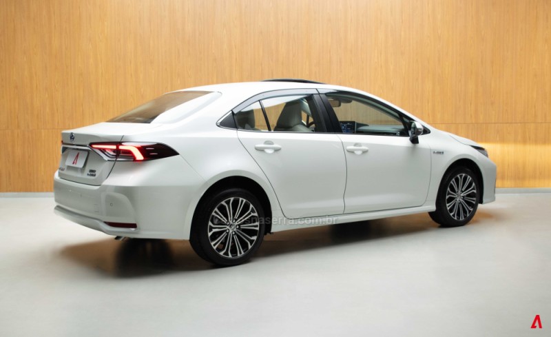 COROLLA 1.8 ALTIS PREMIUM 16V HÍBRIDO 4P AUTOMÁTICO - 2021 - GARIBALDI