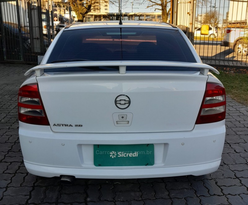 ASTRA 2.0 SFI GSI 16V GASOLINA 4P MANUAL - 2004 - CAXIAS DO SUL