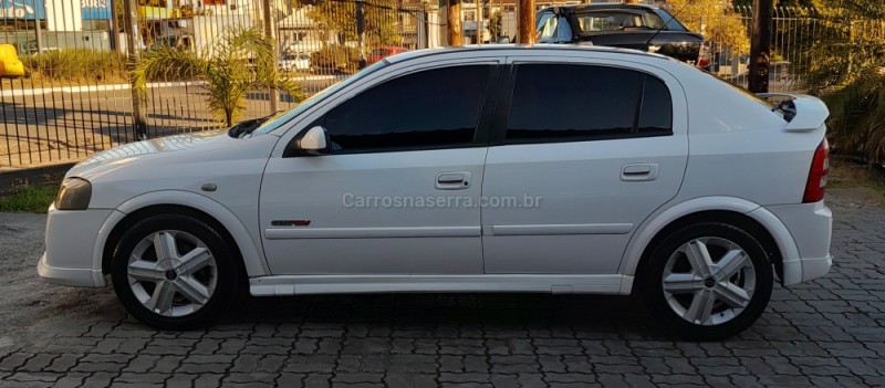 ASTRA 2.0 SFI GSI 16V GASOLINA 4P MANUAL - 2004 - CAXIAS DO SUL