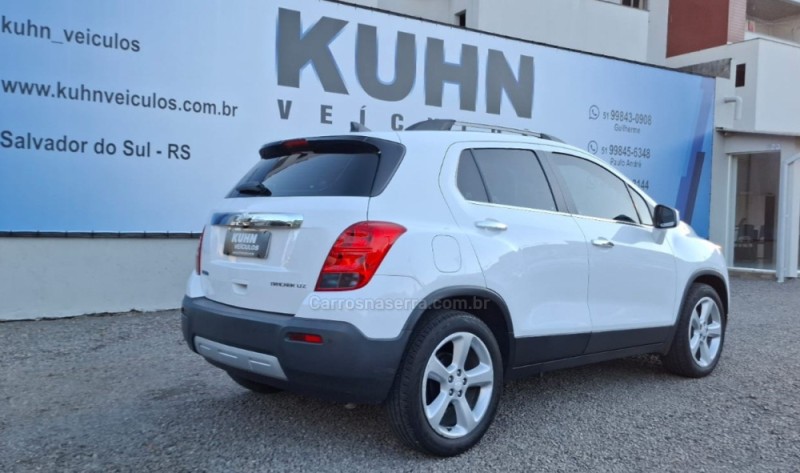 TRACKER 1.8 MPFI LTZ 4X2 16V FLEX 4P AUTOMÁTICO - 2015 - SALVADOR DO SUL