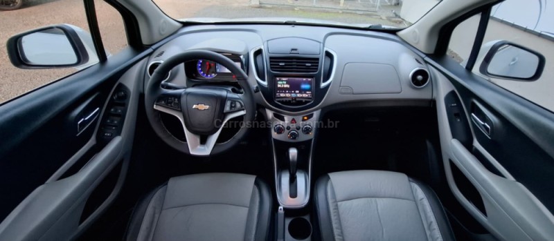 TRACKER 1.8 MPFI LTZ 4X2 16V FLEX 4P AUTOMÁTICO - 2015 - SALVADOR DO SUL