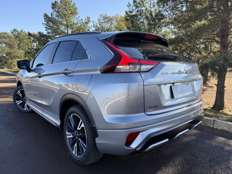 ECLIPSE CROSS 1.5 HPE-S 16V GASOLINA 4P AUTOMÁTICO - 2023 - VACARIA