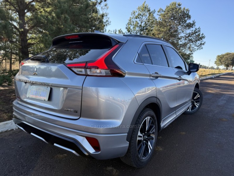 ECLIPSE CROSS 1.5 HPE-S 16V GASOLINA 4P AUTOMÁTICO - 2023 - VACARIA