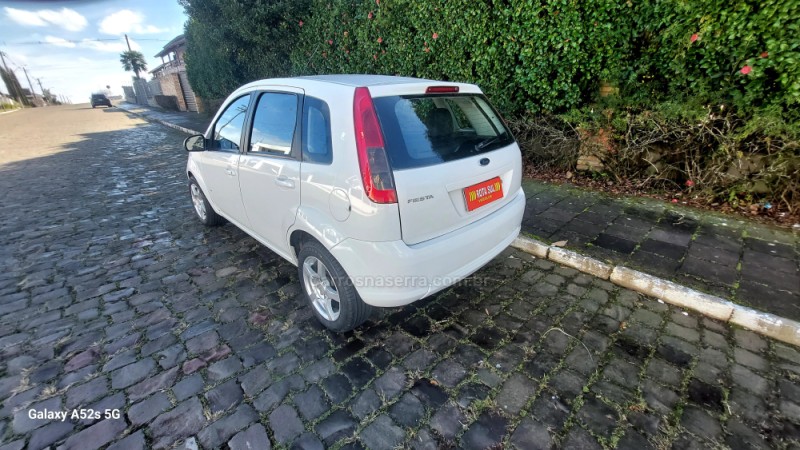 FIESTA 1.6 MPI CLASS HATCH 8V FLEX 4P MANUAL - 2014 - FARROUPILHA