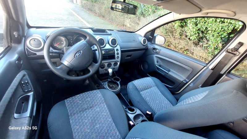 FIESTA 1.6 MPI CLASS HATCH 8V FLEX 4P MANUAL - 2014 - FARROUPILHA