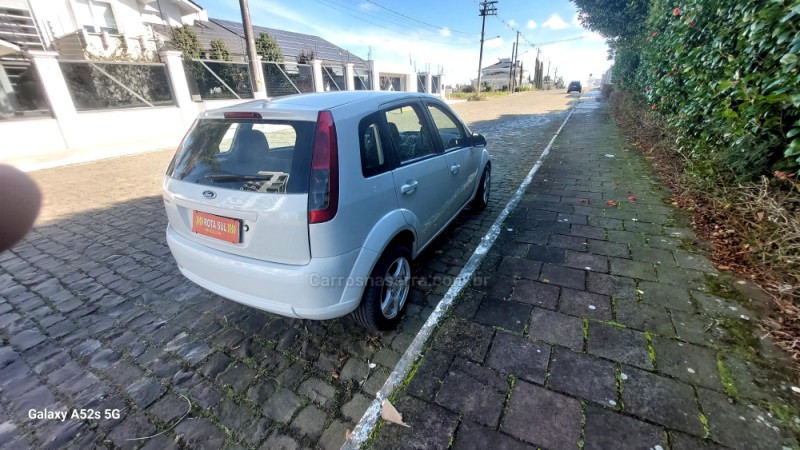 FIESTA 1.6 MPI CLASS HATCH 8V FLEX 4P MANUAL - 2014 - FARROUPILHA