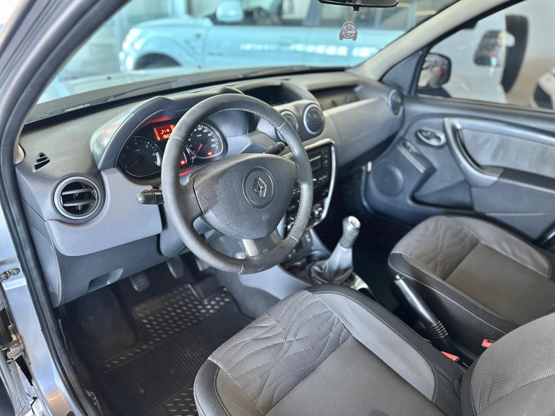 DUSTER 1.6 DYNAMIQUE 4X2 16V FLEX 4P MANUAL - 2013 - CAXIAS DO SUL