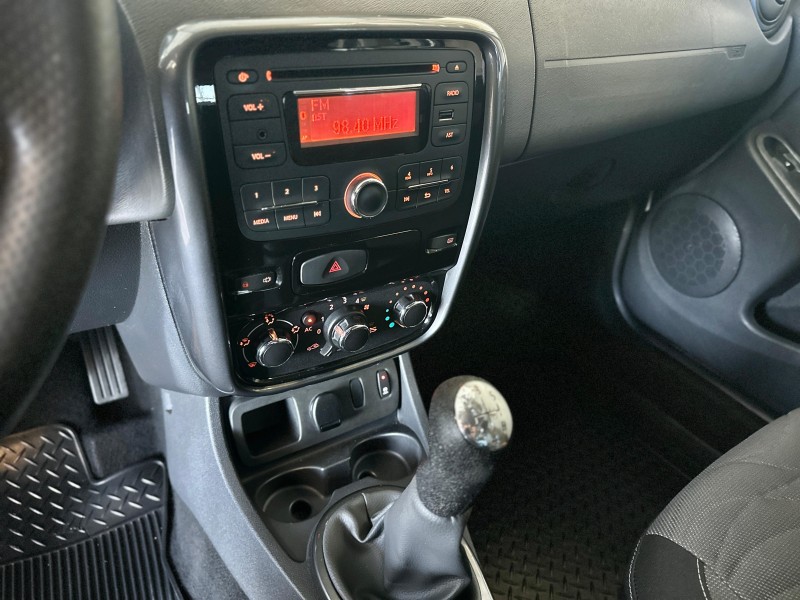 DUSTER 1.6 DYNAMIQUE 4X2 16V FLEX 4P MANUAL - 2013 - CAXIAS DO SUL