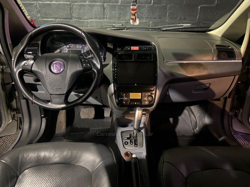LINEA 1.8 ABSOLUTE 16V FLEX 4P AUTOMATIZADO - 2009 - CAXIAS DO SUL