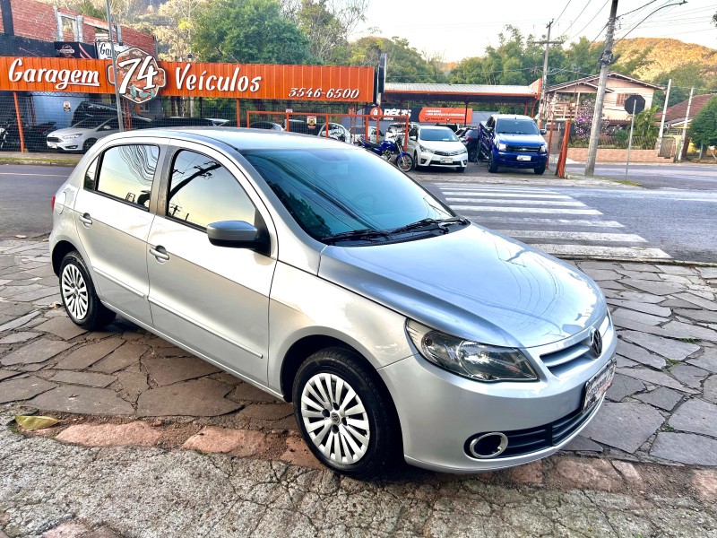 GOL 1.6 MI 8V FLEX 4P MANUAL G.V - 2010 - TRêS COROAS