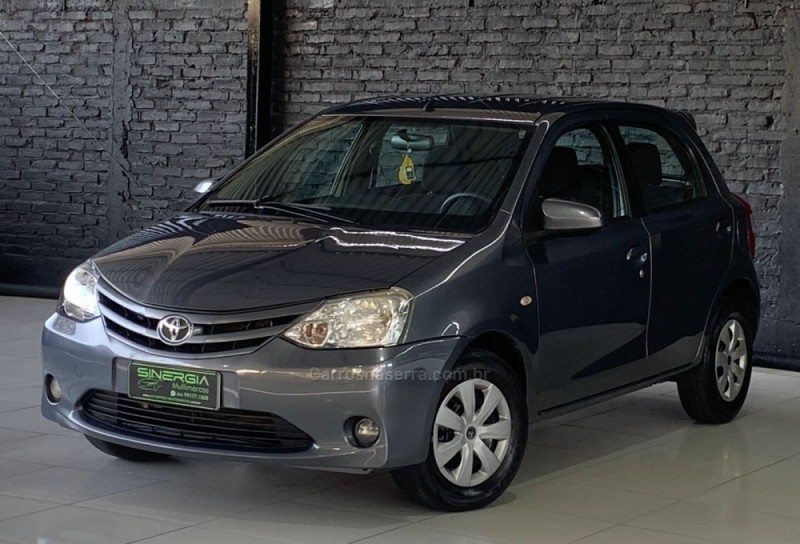 etios 1.5 xs 16v flex 4p manual 2014 caxias do sul