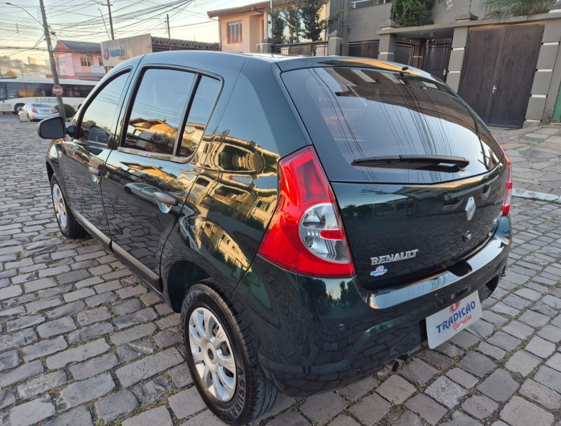 SANDERO 1.0 EXPRESSION 16V FLEX 4P MANUAL - 2011 - CAXIAS DO SUL