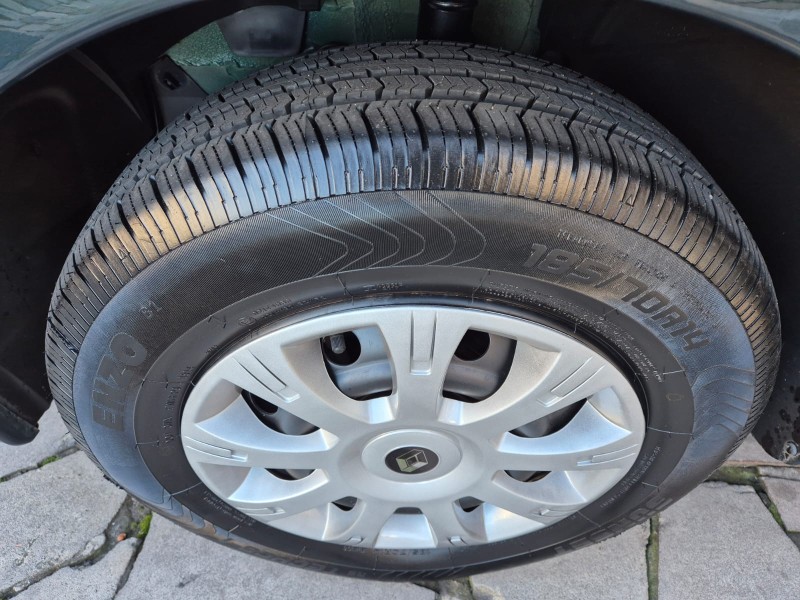 SANDERO 1.0 EXPRESSION 16V FLEX 4P MANUAL - 2011 - CAXIAS DO SUL