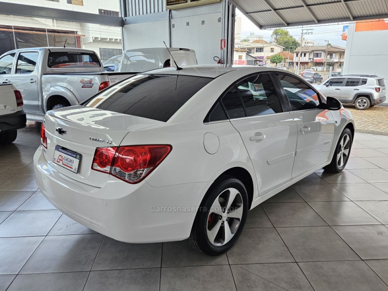CRUZE 1.8 LT 16V FLEX 4P AUTOMÁTICO - 2013 - TAPEJARA