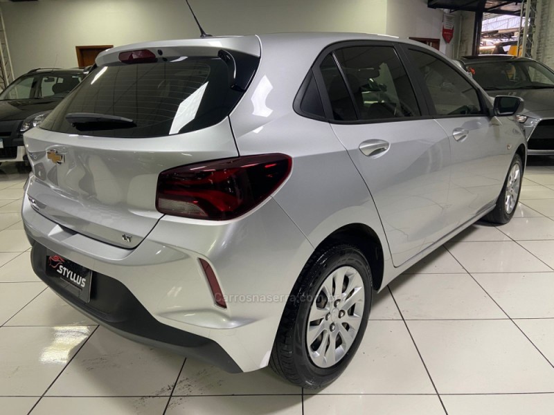 ONIX 1.0 LT 12V FLEX 4P MANUAL - 2021 - ESTâNCIA VELHA