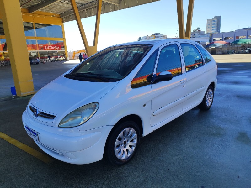 XSARA PICASSO 2.0 EXCLUSIVE 16V GASOLINA 4P MANUAL - 2004 - FARROUPILHA