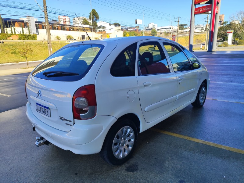 XSARA PICASSO 2.0 EXCLUSIVE 16V GASOLINA 4P MANUAL - 2004 - FARROUPILHA