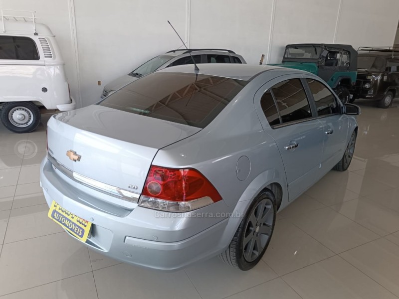VECTRA 2.0 MPFI ELEGANCE 8V 140CV FLEX 4P MANUAL - 2011 - NOVA PETRóPOLIS