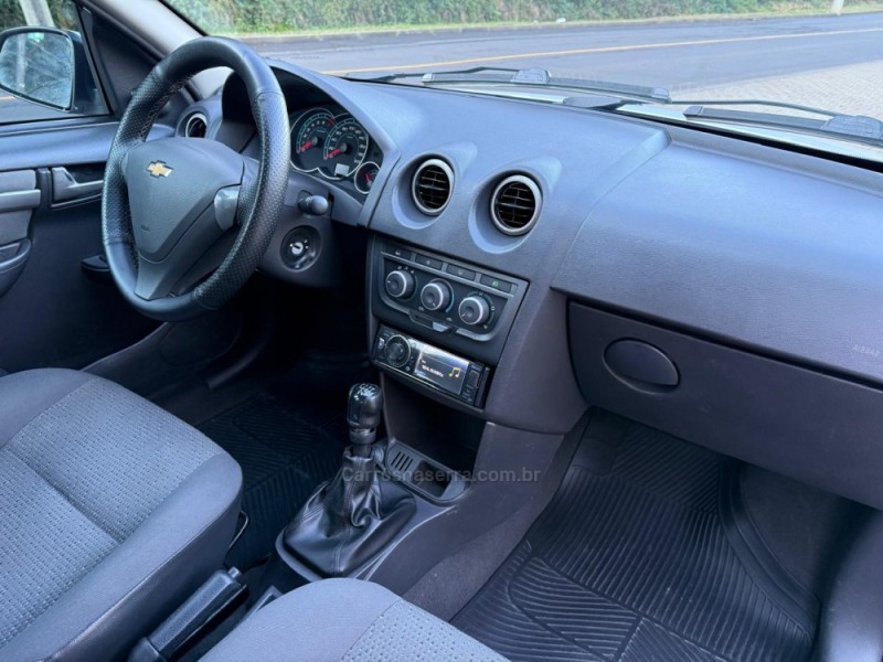 CELTA 1.0 MPFI LT 8V FLEX 4P MANUAL - 2015 - IVOTI