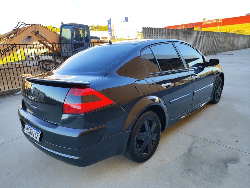 MÉGANE 2.0 EXTREME SEDAN 16V GASOLINA 4P AUTOMÁTICO - 2010 - FARROUPILHA