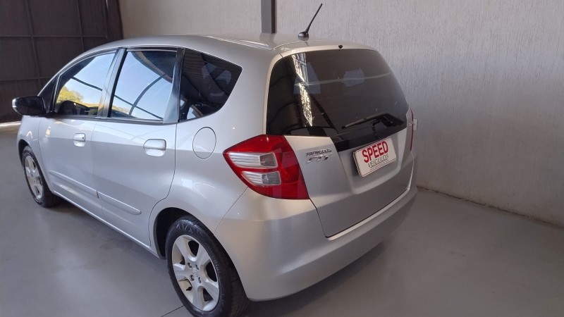 FIT 1.4 LX 8V GASOLINA 4P MANUAL - 2009 - SãO SEBASTIãO DO CAí