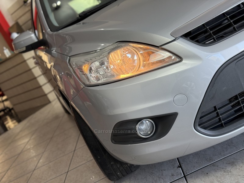 FOCUS 2.0 GLX 16V FLEX 4P AUTOMÁTICO - 2011 - GUAPORé
