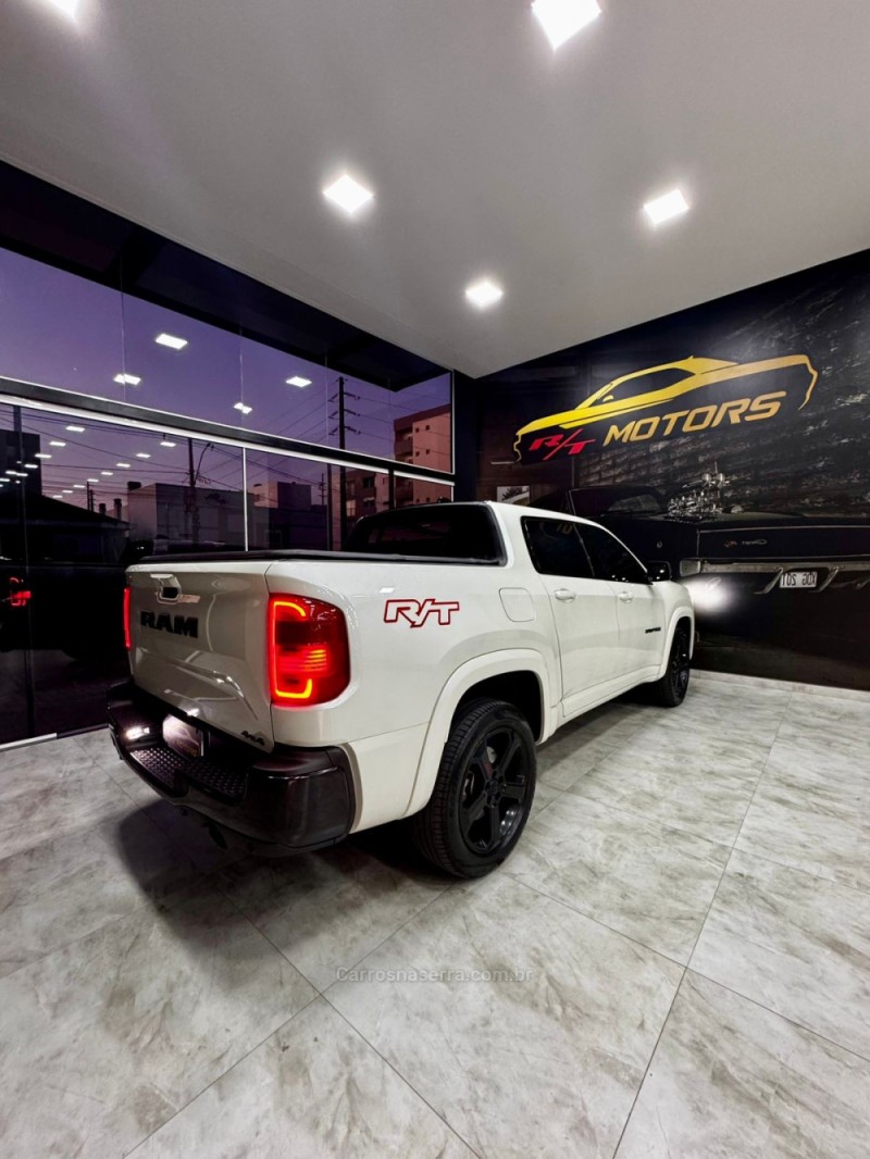 RAMPAGE 2.0 HURRICANE R/T 4 4X4 TURBO GASOLINA 4P AUTOMÁTICO - 2024 - CAXIAS DO SUL