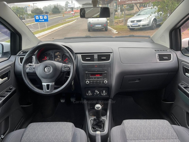 SPACEFOX 1.6 MI TREND 8V FLEX 4P MANUAL - 2013 - DOIS IRMãOS