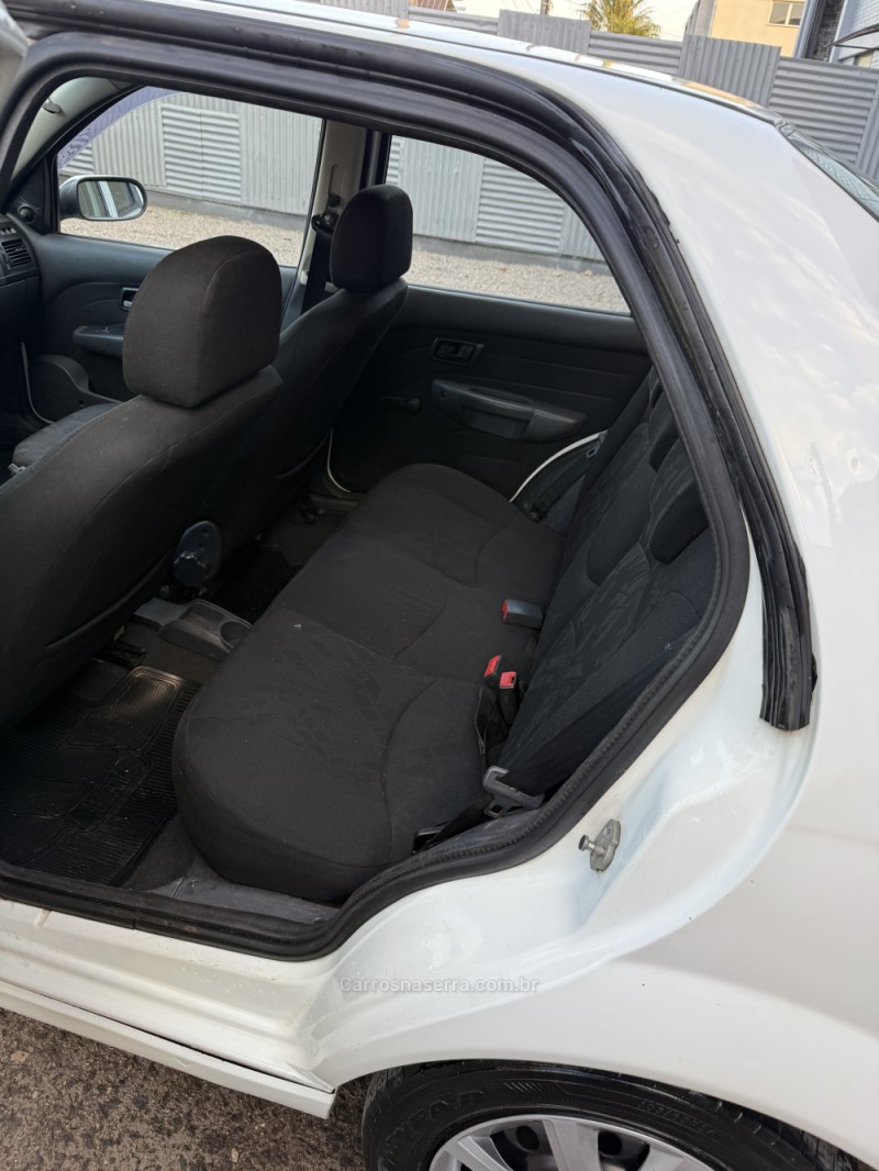SIENA 1.0 MPI EL 8V FLEX 4P MANUAL - 2012 - ARROIO DO MEIO