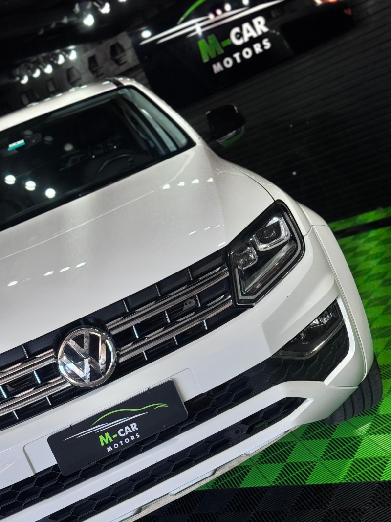 AMAROK 3.0 V6 TDI HIGHLINE CD DIESEL 4MOTION AUTOMÁTICO - 2023 - FELIZ