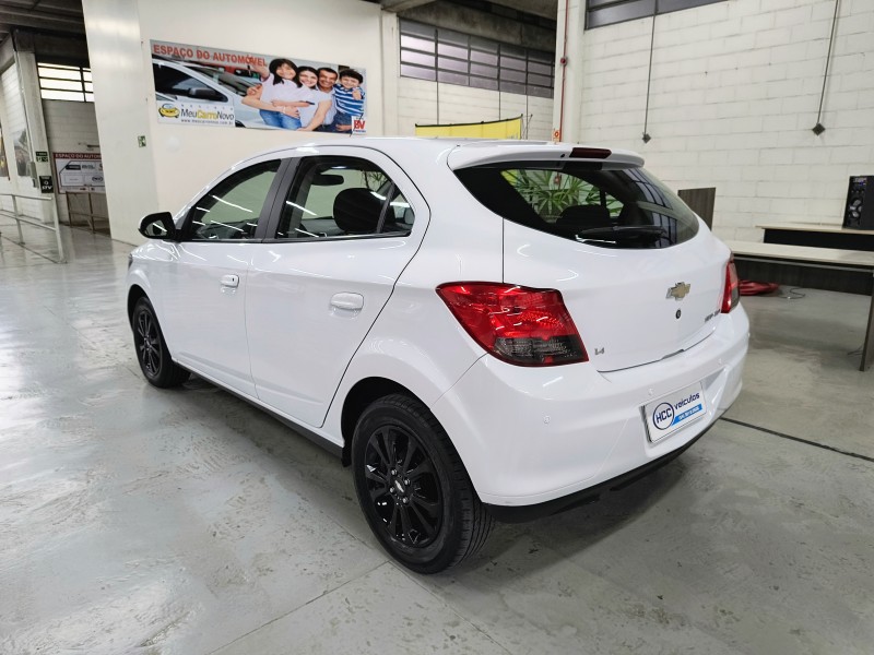 ONIX 1.4 MPFI LTZ 8V FLEX 4P MANUAL - 2014 - CAXIAS DO SUL
