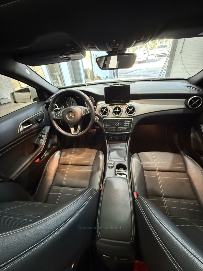 GLA 250 2.0 16V TURBO GASOLINA SPORT 4P AUTOMÁTICO - 2016 - ARROIO DO MEIO