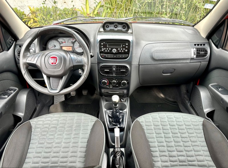 PALIO 1.8 MPI ADVENTURE WEEKEND 16V FLEX 4P MANUAL - 2014 - SAPIRANGA