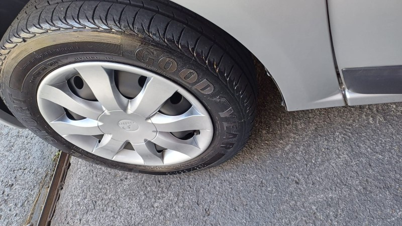 SANDERO 1.6 EXPRESSION 8V FLEX 4P MANUAL - 2011 - CAXIAS DO SUL